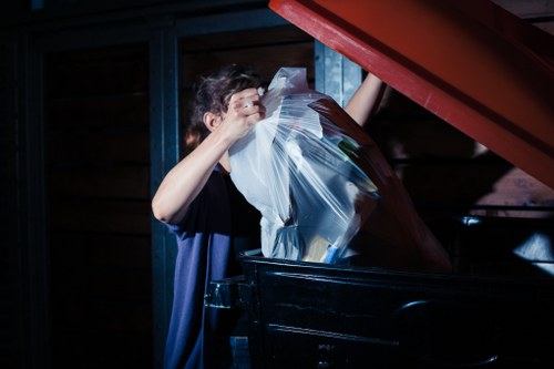 Choosing the right home clearance service